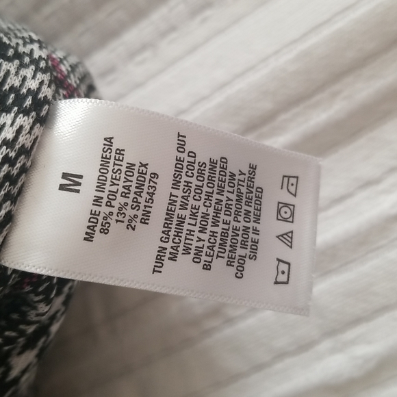 Aero Plaid A-line Mini Dress, size M - Picture 9 of 9